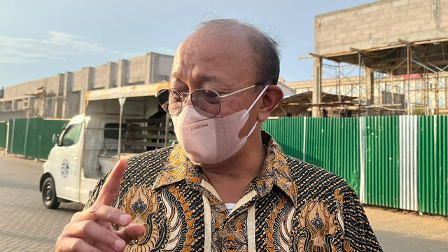 Direktur Utama PT Jakarta Propertindo (Jakpro) Widi Amanasto di Kawasan Pantai Kita dan Pantai Maju, Senin (21/2/2022).  Foto: Haya Syahira/kumparan