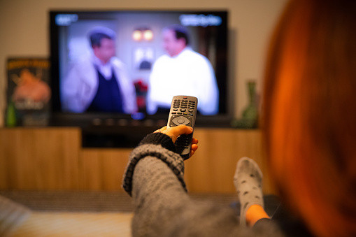 Ilustrasi apa hukum menonton film dewasa di bulan ramadhan? sumber foto: (Marco Piunti) by Unsplash.com