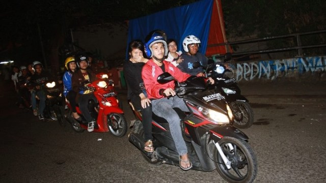 Ilustrasi Sahur on the road (SOTR). Foto: Sari Kusuma Dewi/kumparan