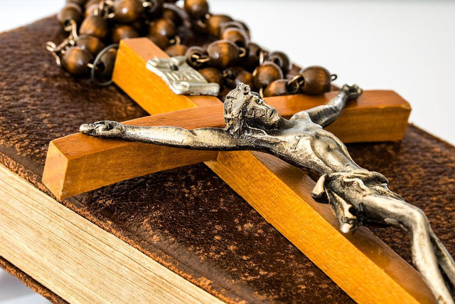 Ilustrasi Liturgi Jumat Agung. (Foto: Myriams-Fotos by https://pixabay.com)