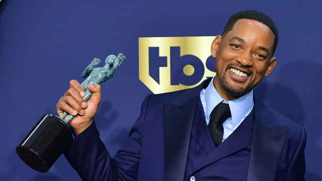 Aktor Will Smith memenangkan penghargaan dalam acara Screen Actors Guild (SAG) Tahunan ke-28. Foto: FREDERIC J. BROWN/AFP