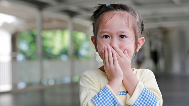 Ilustrasi anak sedang berbohong. Foto: GOLFX/Shutterstock