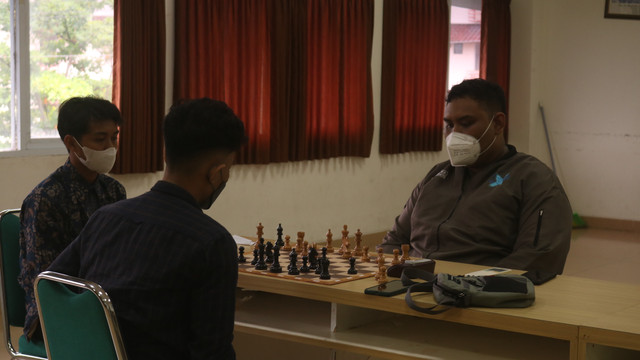 Pertandingan Cabang Olahraga Catur POM UMY 2022. Foto: Ghani/Anggota PDD POM UMY 2022.