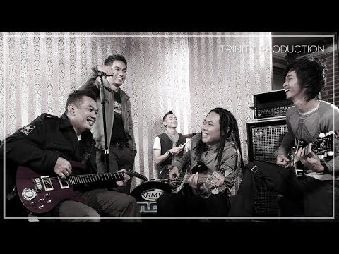 Ilustrasi tangkapan layar video musik Akhirnya Ku Menemukanmu oleh Naff. Foto: YouTube/Trinity Optima Production
