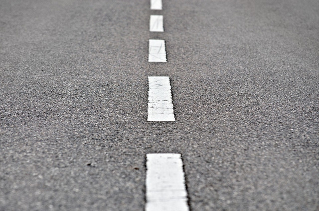 Ilustrasi Marka Jalan (Foto: Pixabay)
