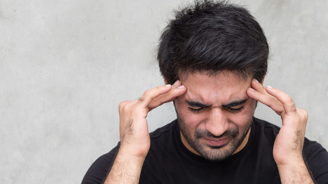 Ilustrasi orang pusing. Foto: 9nong/shutterstock