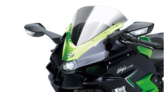 Kawasaki Ninja H2 SX. Foto: Dok. Kawasaki Motor