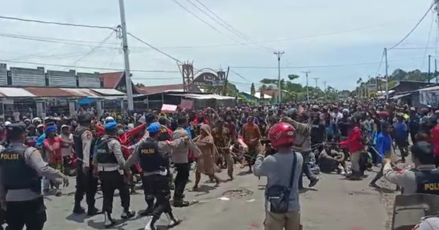 Tangkapan layar unjuk rasa pemekaran Papua di Nabire.
