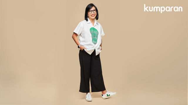 GirlBoss in Tech Top 4 Secrets: Neneng Goenadi Spills the Tea. Foto: Panji Indra, Fashion Stylist: Erlangga S. Negoro, Makeup: Linda Kusumadewi, Hairdo: Yuniarti Ningih.