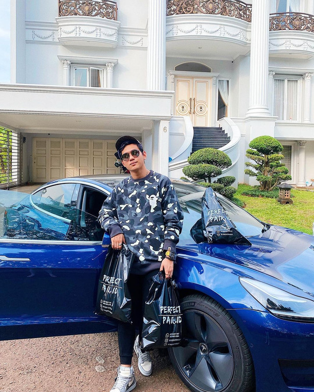 Indra Kesuma alias Indra Kenz. Foto: Instagram/@indrakenz