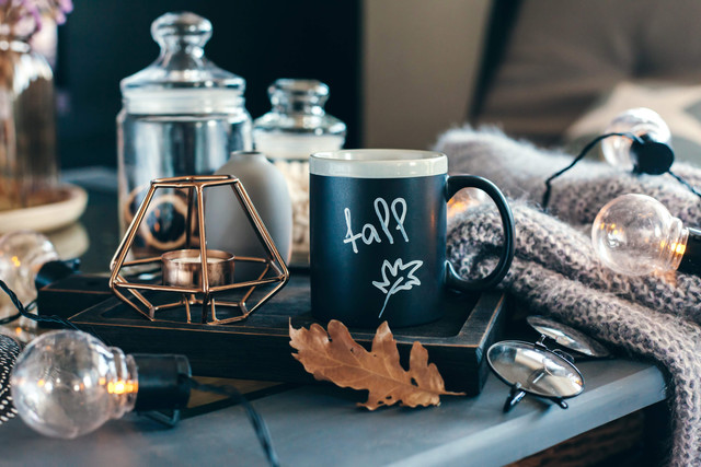 Ilustrasi pernak-pernik dekorasi rumah. Foto: Alena Ozerova/Shutterstock