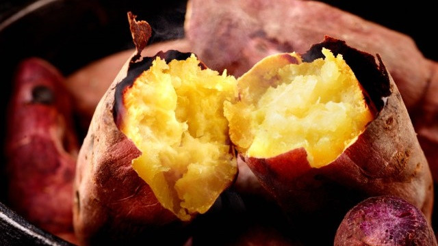 Ilustrasi makanan sehat untuk meningkatkan kadar keratin tubuh. Foto: Shutterstock