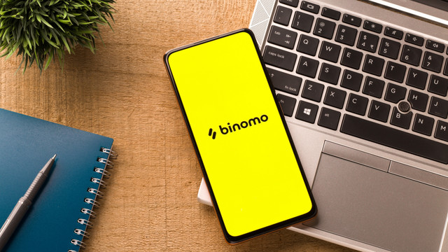 Ilustrasi trading Binomo. Foto: sdx15/Shutterstock