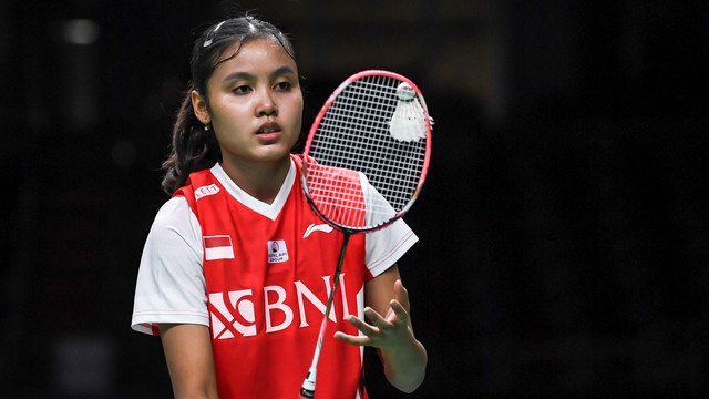 Pebulu tangkis tunggal putri Indonesia Bilqis Prasista saat melawan pebulu tangkis tunggal putri Prancis Yaelle Hoyaux pada partai kelima Grup A Piala Uber 2022 di Impact Arena, Bangkok, Thailand, Minggu (8/5/2022). Foto: M Risyal Hidayat/ANTARA FOTO