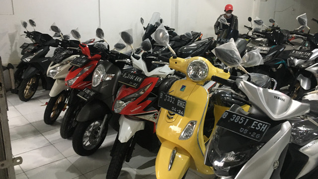 Ilustrasi deretan motor bekas. Foto: Sena Pratama/kumparan