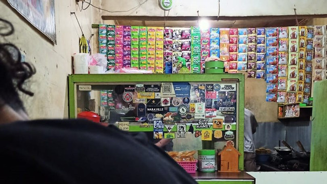Warung Kopi ADD Jatinangor, Sumedang (Maaghna Ramadhan)
