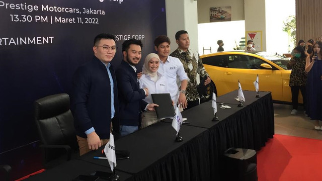 Penandatanganan Akuisisi Leslar Entertainment Oleh Prestige Corp, Prestige Motorcars, Pluit, Jakarta Utara, Jumat (11/3)
 Foto: Giovanni/kumparan