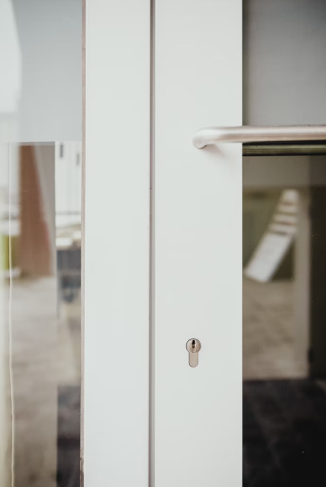 Ilustrasi doa keluar rumah. Foto: unsplash.com/bernardhermant