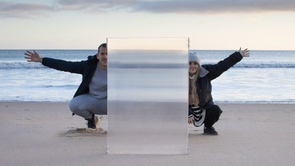 Ilustrasi kaca tembus pandang. Foto: Invisibility Shield Co.