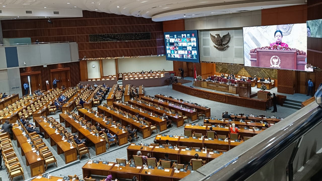 Rapat paripurna DPR pembukaan masa Persidangan IV Tahun Sidang 2021-2022, Selasa (15/3/2022). Foto: Annisa Thahira Madina/kumparan
