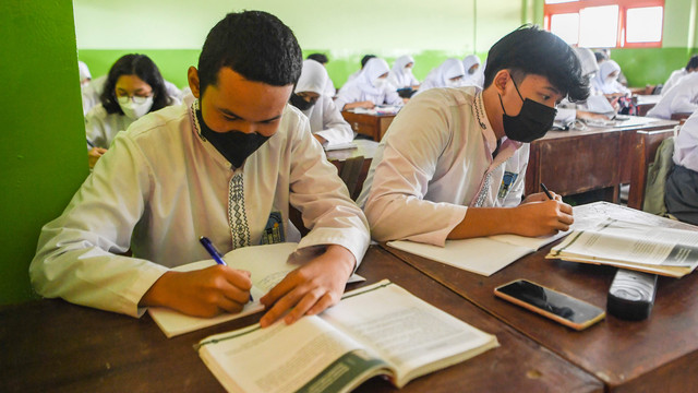 Ilustrasi PTM. Foto: Hafidz Mubarak A/ANTARA FOTO