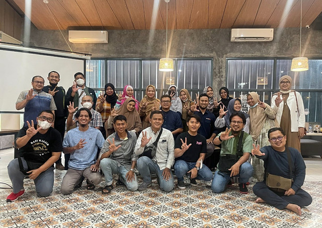 Member TDA Tangerang Raya kopdar di Kuilo Coffee and Kichen, Ciater, Serpong. dok