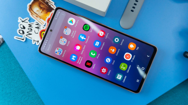 Ilustrasi Samsung Galaxy A53. Foto: Kevin S. Kurnianto/kumparan