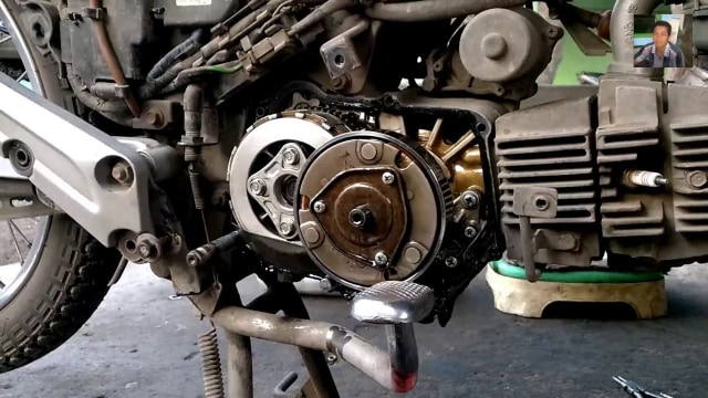 Ilustrasi mesin motor. Foto: Istimewa