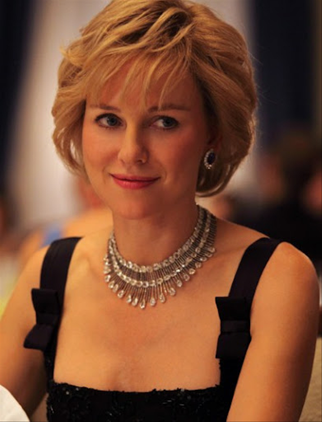 Naomi Watts di film Diana