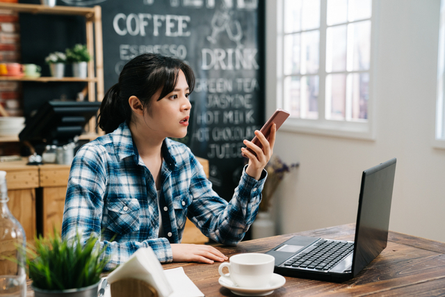 Ilustrasi terjebak dalam penipuan online. Foto: Shutterstock