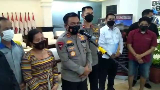 Kapolda Sumut Irjen Pol Panca Putra saat menjelaskan duduk perkara PKL dan terduga preman saling lapor. Foto: Dok. Istimewa