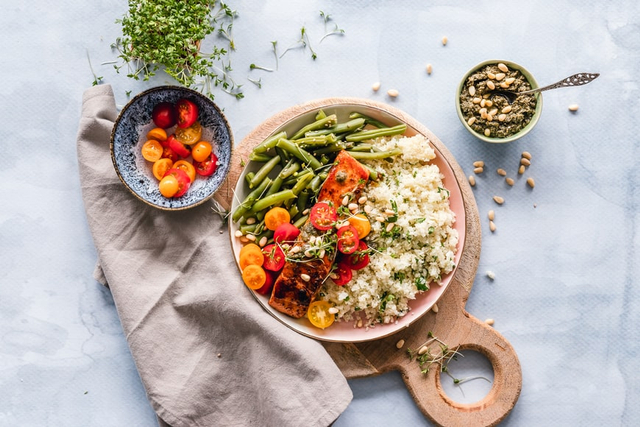 Fungsi makanan yang masuk ke dalam tubuh. Foto: Unsplash