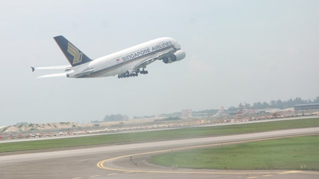Ilustrasi Pesawat SQ Airlines. Foto: Aditia Noviansyah/kumparan
