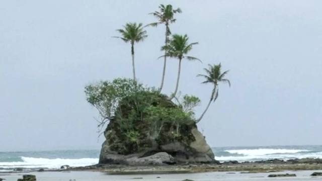 Destinasi pariwisata Pulau Sepongebob di Kabupaten Simeulue, Aceh. Foto: Ade Irwansah/Antara