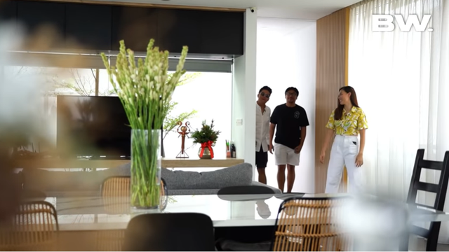 Rumah Mewah Sammy Simorangkir dan Viviane. Foto: YouTube