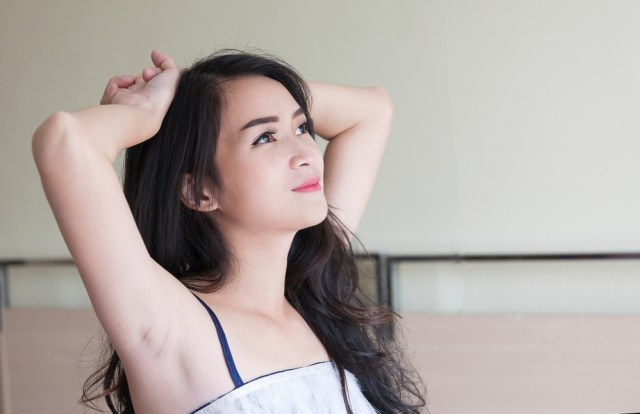 Ilustrasi kulit ketiak yang memiliki warna lebih gelap dibandingkan dengan bagian tubuh lainnya. Foto: Shutterstock