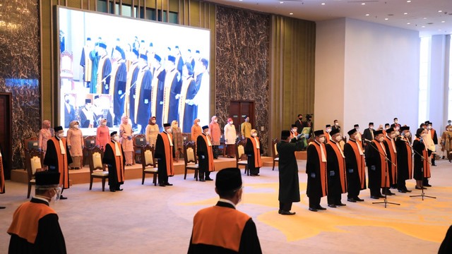 Pelantikan 7 Hakim Agung di Gedung Mahkamah Agung, Jakarta, Selasa (19/10), Foto: Humas Mahkamah Agung