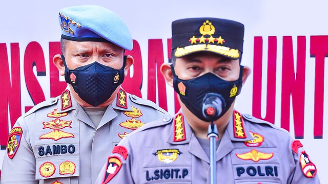 Kadiv Propam Polri Irjen Pol Ferdy Sambo saat mendampingi Kapolri Jenderal Listyo Sigit. Foto: Dok. Pribadi