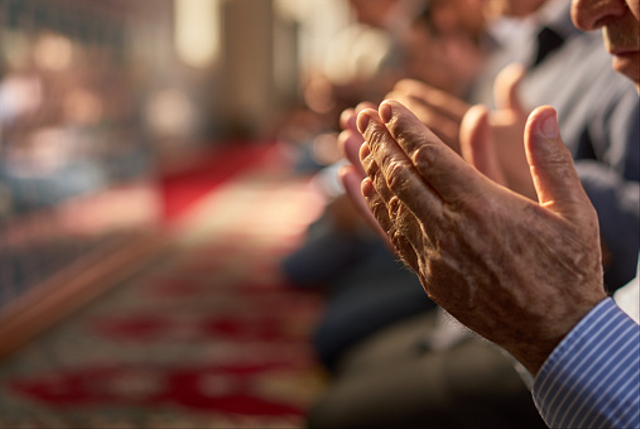 Membaca allahumma shoyyiban nafi'an saat hujan turun, Foto: dok. https://unsplash.com/