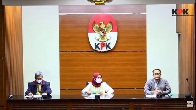 Konferensi pers OTT Bupati Kuansing, Riau, Selasa (19/10). Foto: Dok. Istimewa