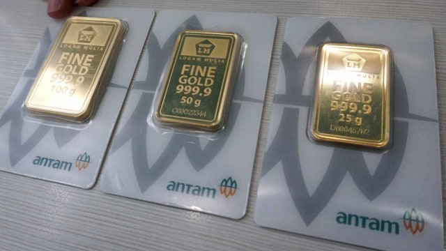 Ilustrasi emas batangan (antam). Foto: Fanny Kusumawardhani/kumparan