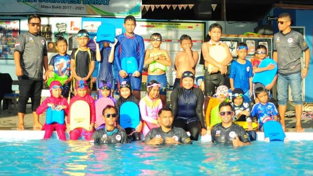 Perkumpulan renang Manakarra Swimming Club (MSC) Mamuju. Foto: Dok. Istimewa