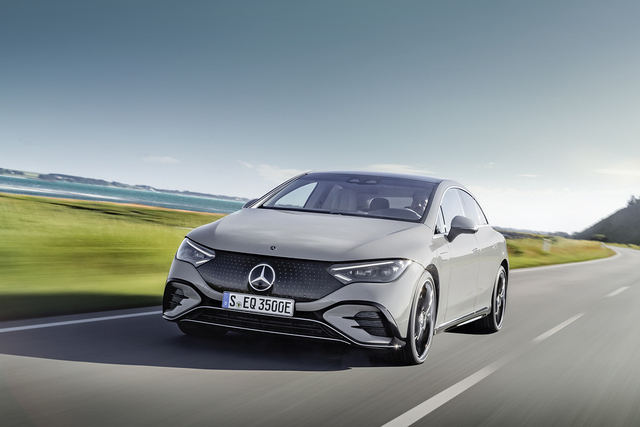Eksterior Mobil Listrik Mercedes-Benz EQE 350. Foto: dok. Mercedes-Benz