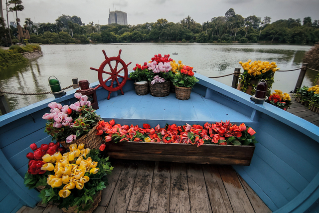 Spot foto Instagramable di Senayan Park, Jakarta, Jumat (22/10).  Foto: Jamal Ramadhan/kumparan