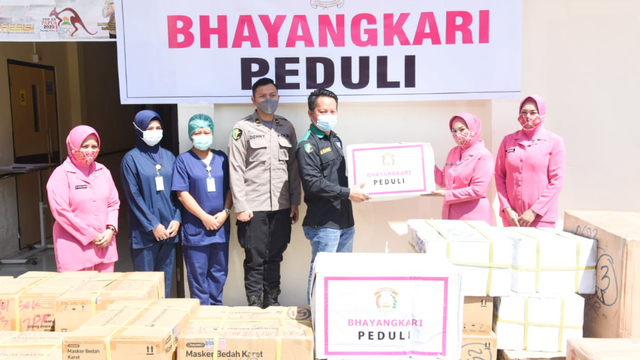 Obat-obatan yang diserahkan ke RS Bhayangkara Jayapura. (Dok Humas Polda Papua)