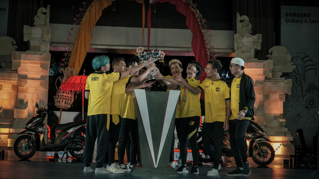 Tim Onic yang juarai MPL Season 8. Foto: MPL Indonesia