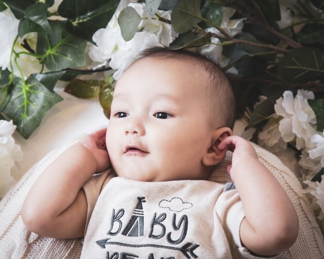 Ilustrasi nama bayi laki-laki Islami masa kini (Sumber: Freepik)