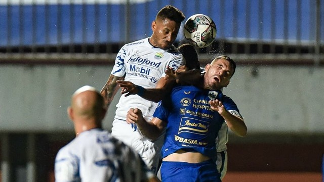 PSIS vs Persib. Foto: Instagram/@persib