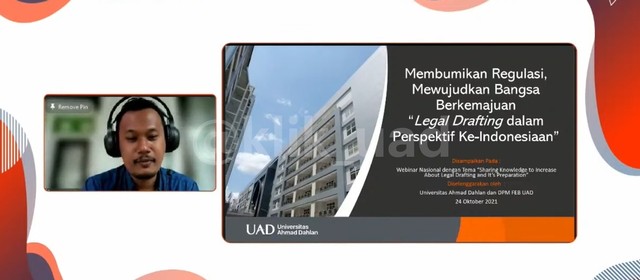 Ilham Yuli Isdianto, SH., MH., CLA., CM.B., dosen hukum UAD menjadi pemateri 1 pada acara Webinar Nasional Legal Drafting (Foto: Istimewa)