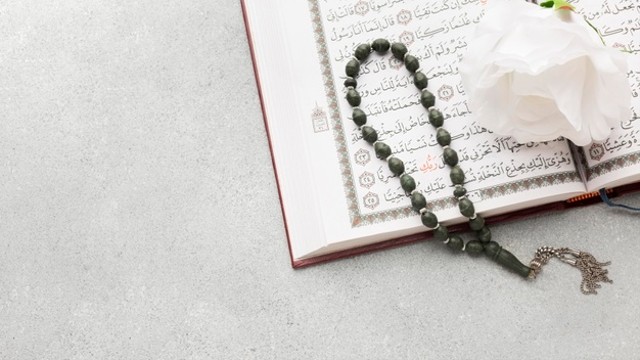 Ilustrasi Surat Al Hasyr ayat 18. Foto: Freepik 